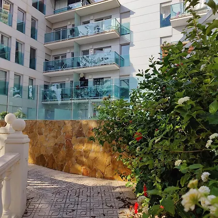 Mirador Lovely Μπένιντορμ